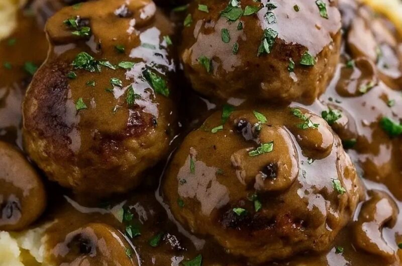 Beef Meatballs with Mushroom Gravy