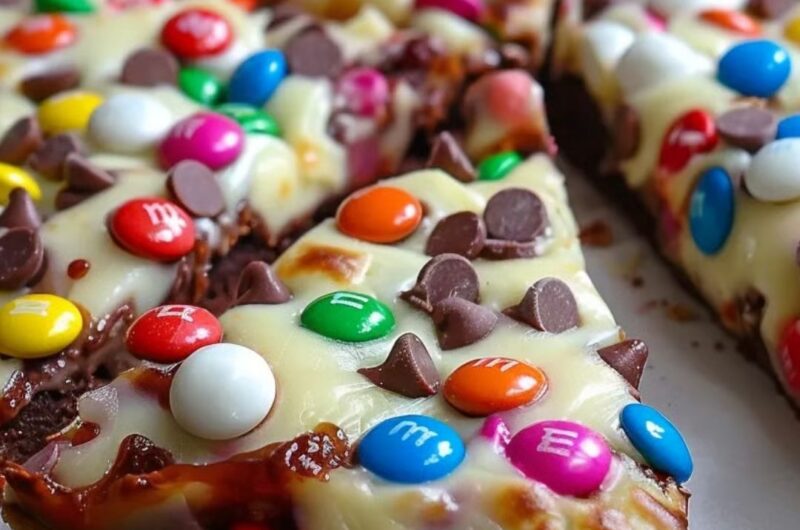 White Chocolate Brownie Pizza: The Dessert That Turns Any Moment Into a Celebration
